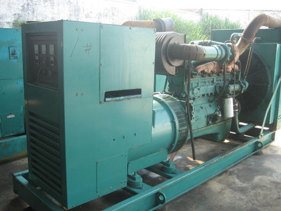 延安租赁发电机- 发电机碳刷磨损的原因是什么