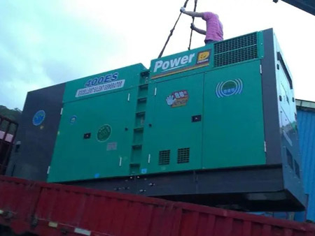 延安柴油发电机组转速不稳定时，如何对发动机进行维护？