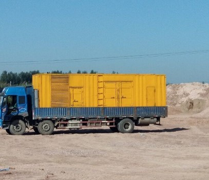 延安发电机出租如何判断柴油发电机冷却液是否需要更换？