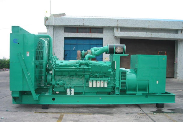 延安工厂发电机应急发电时如何更准确地检查发电机状态？